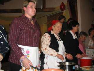 2006-01-14 - 19-36-09 Répafőző verseny-Miklósfa 063.jpg 2006-01-14 - 19-36-09 Répafőző verseny-Miklósfa 063.jpg